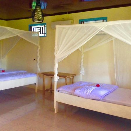 Lakey Beach Inn Hotel Huu Esterno foto