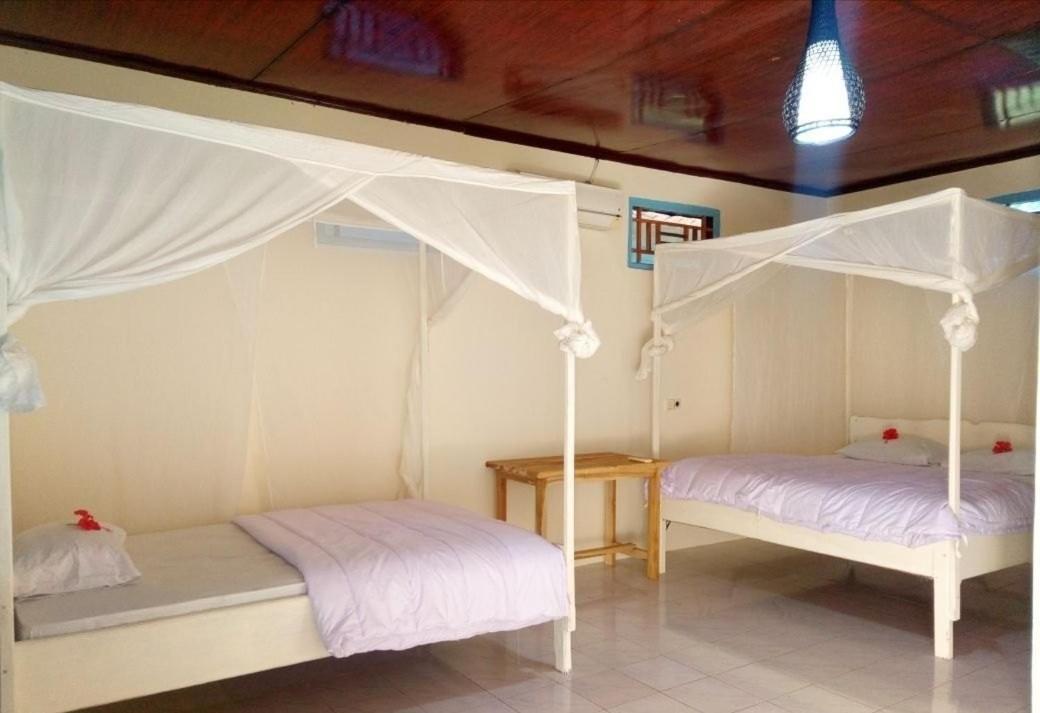 Lakey Beach Inn Hotel Huu Esterno foto