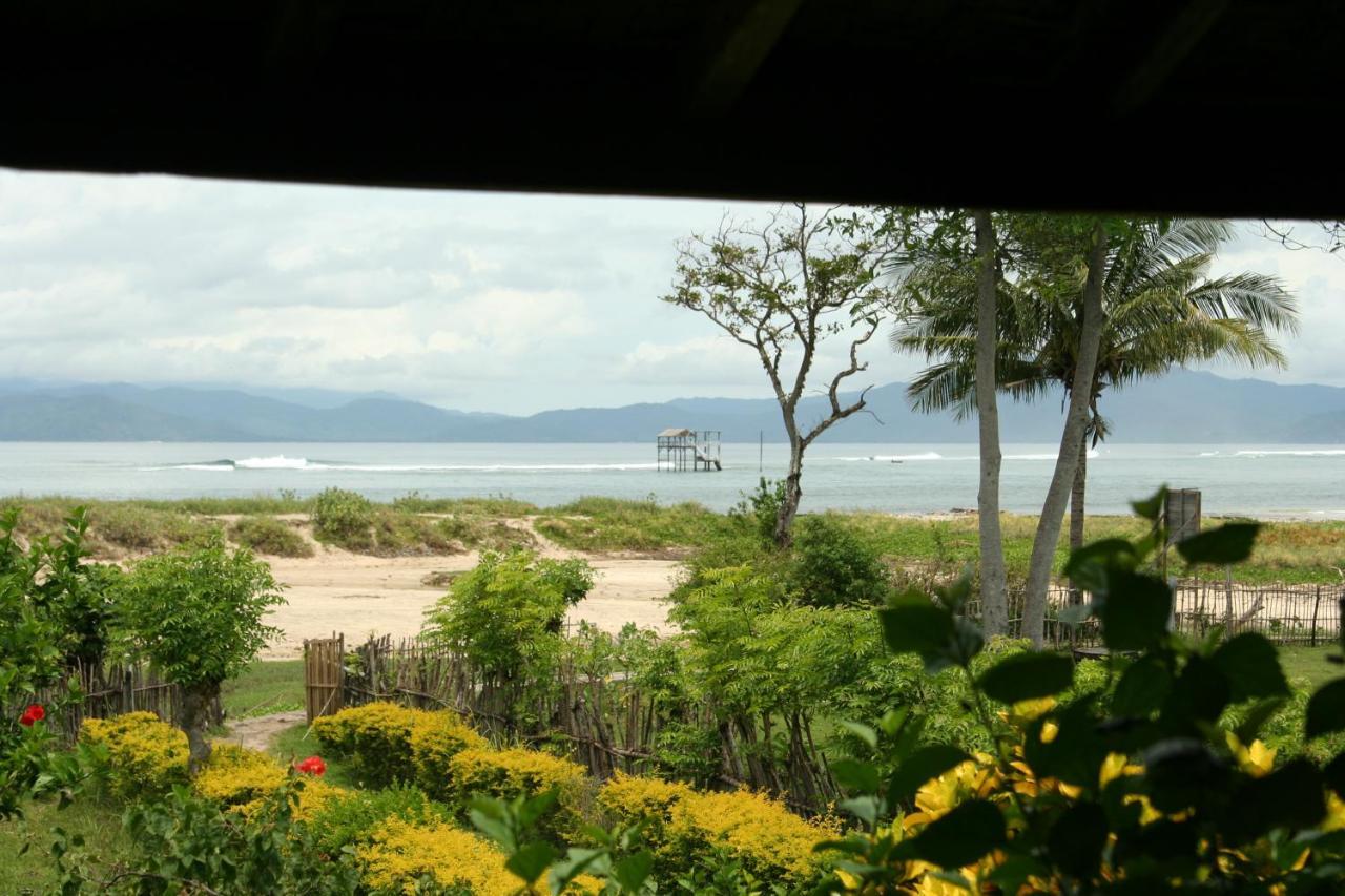 Lakey Beach Inn Hotel Huu Esterno foto